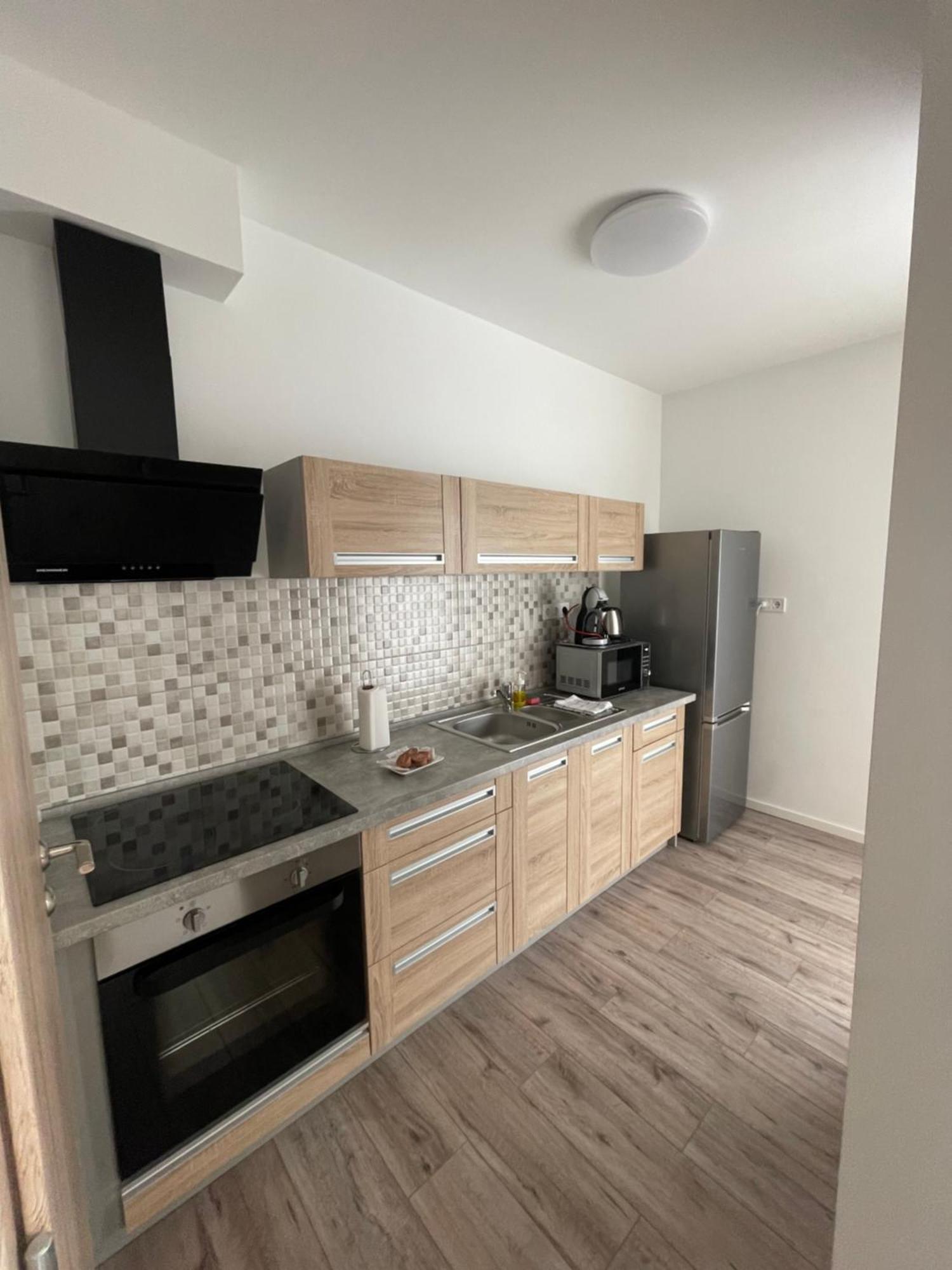 Paskom Apartmanház Nyergesujfalu Exterior foto